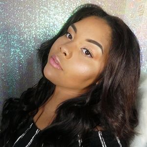 Meet your Posher, Aleah